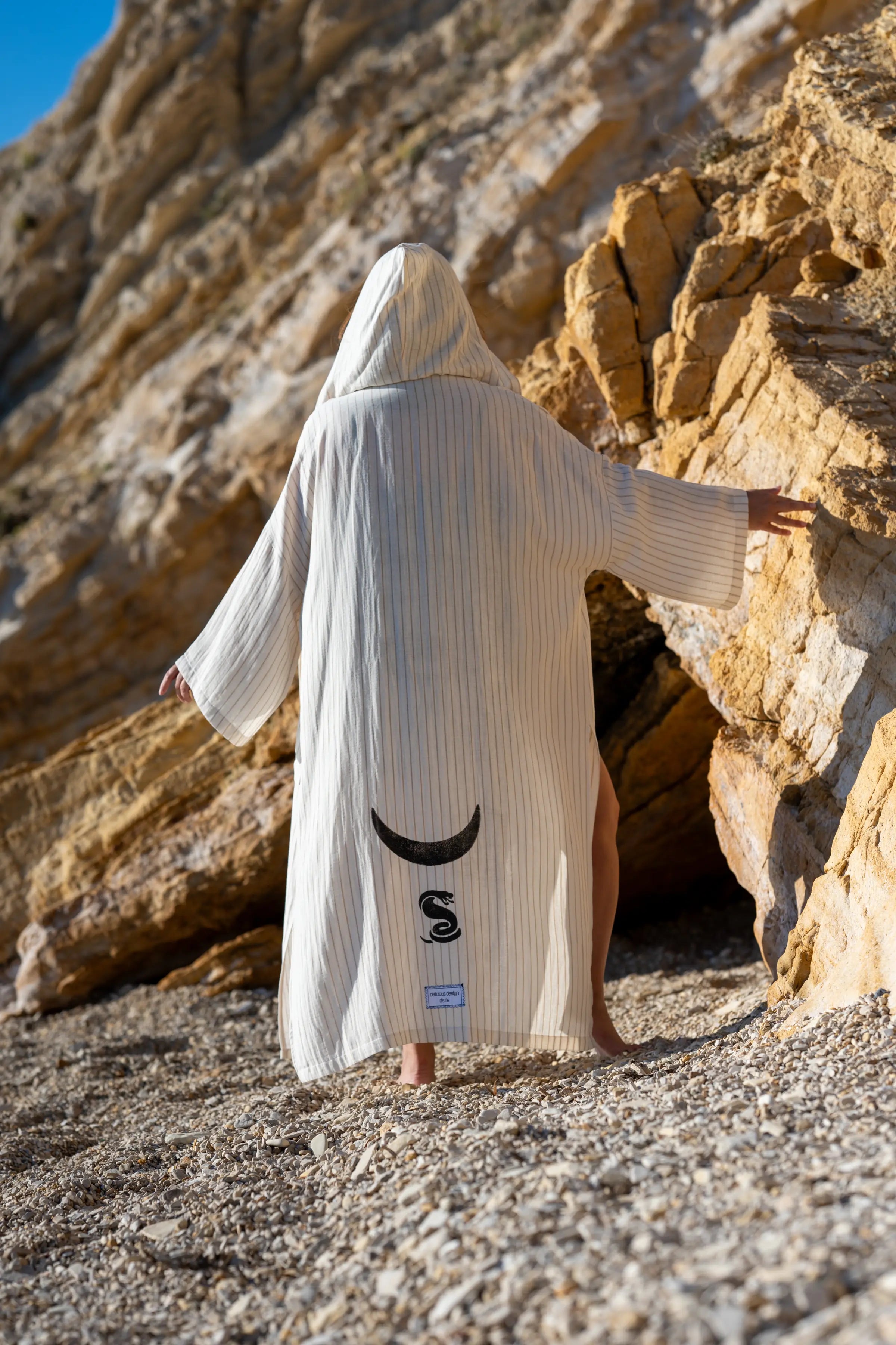 Super Light Uzun Kimono .3. Bej & Kırık İnce Beyaz Çizgili